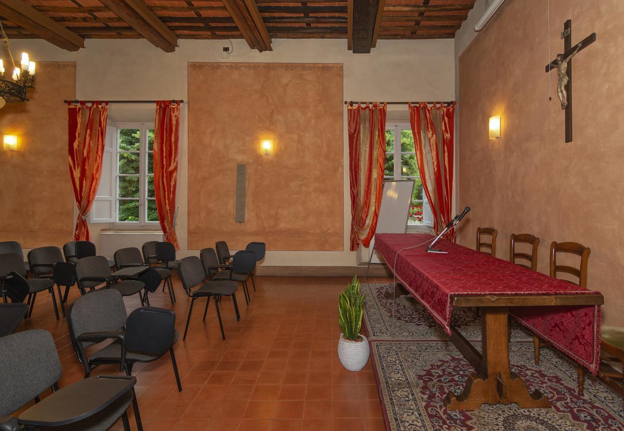Hotel Casa Diocesana Di לוקה מראה חיצוני תמונה