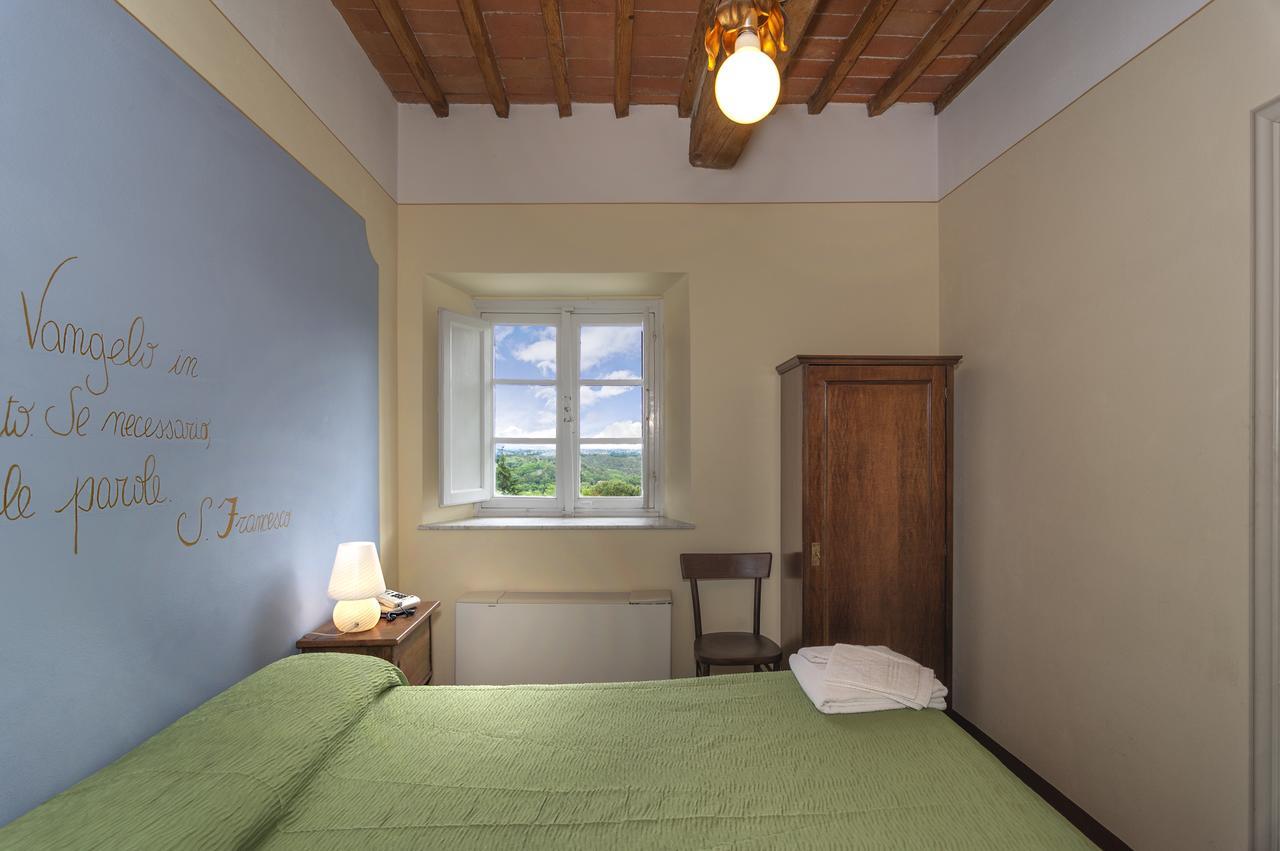 Hotel Casa Diocesana Di לוקה מראה חיצוני תמונה