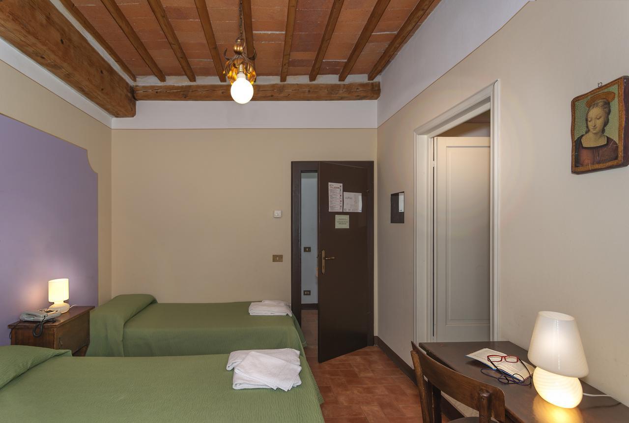 Hotel Casa Diocesana Di לוקה מראה חיצוני תמונה